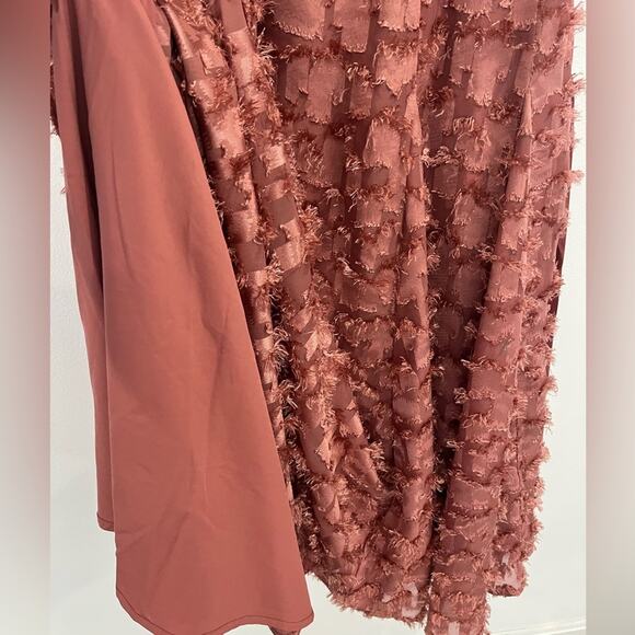 Forever Unique Midi Dress 12 - Picture 5 of 10